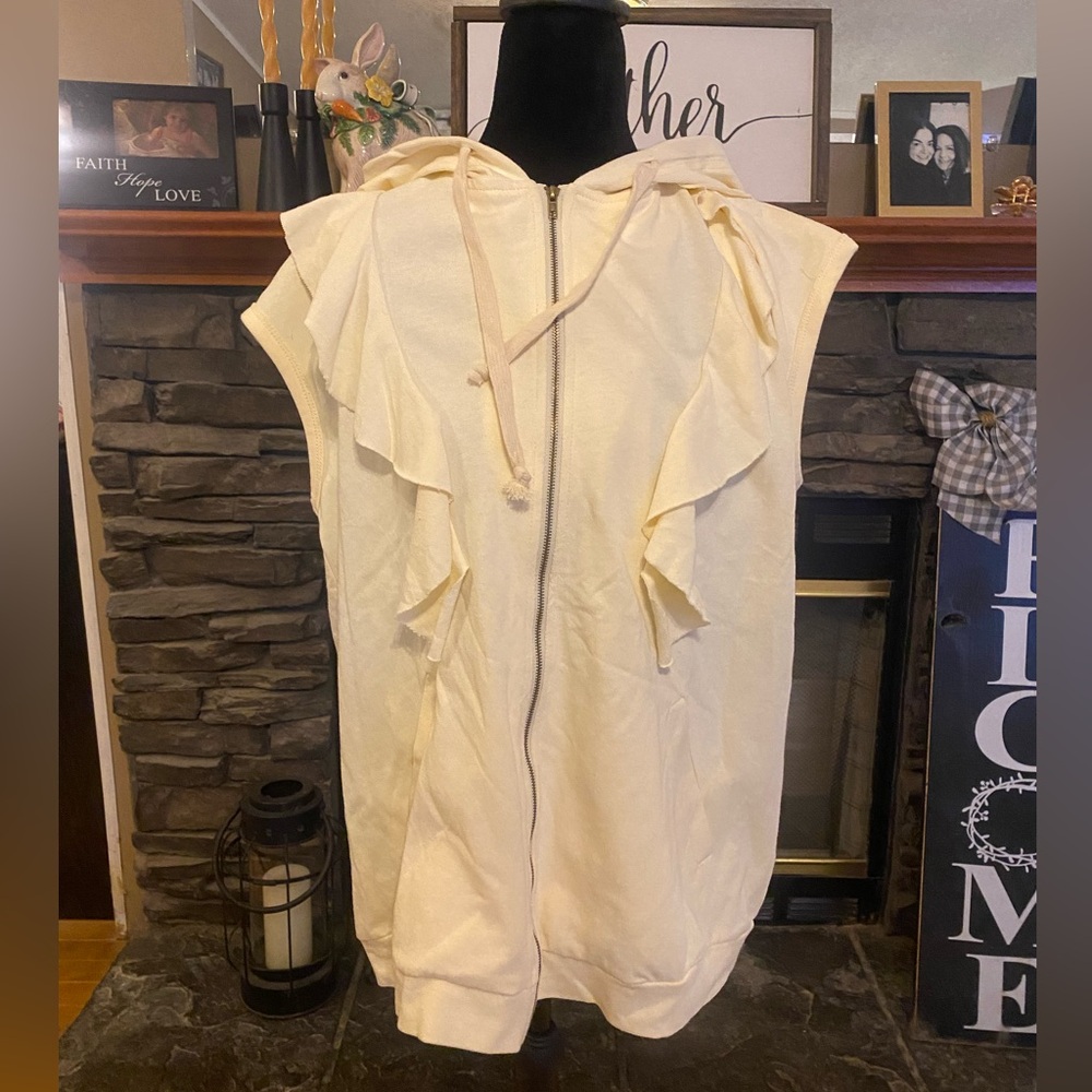 easel Cream Hooded Sleeveless Ruffled Sweatshirt - Picture 3 of 8